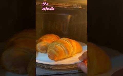 "Flaky Croissant with Creamy Avocado and Olive Spread Recipe!"